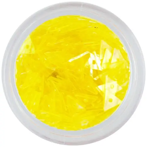 Ozdoby na nehty žluté barvy – trojúhleníky