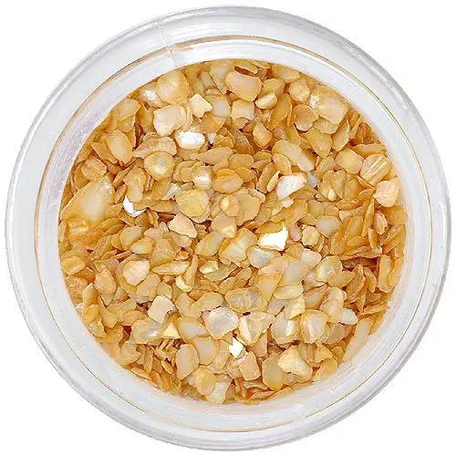 Béžová dekorace na nehty – nepravidelné úlomky