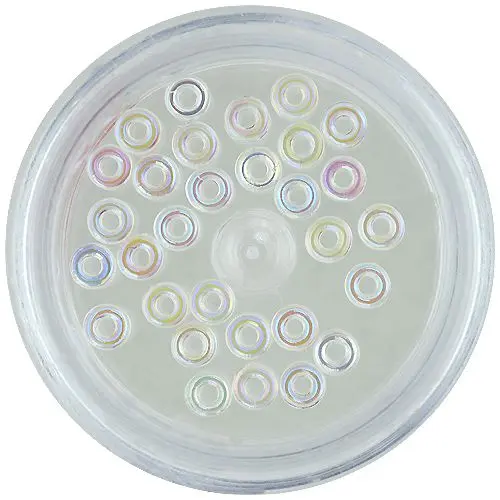 Ozdoby na nehty – perleťově bílé prstýnky